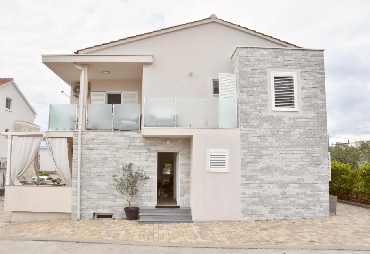 Apartment Josip 2 Tribunj  Exterior photo