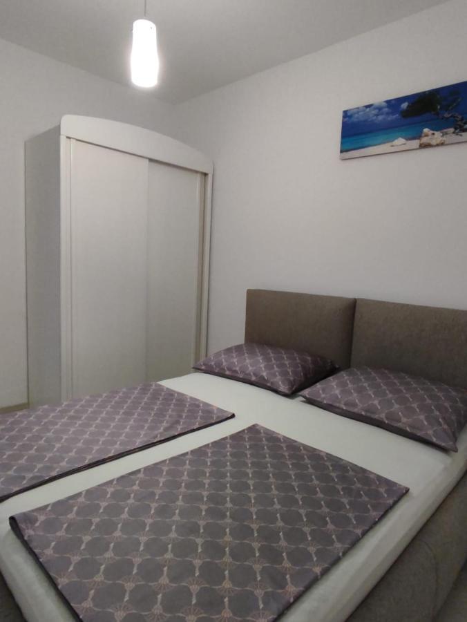 Apartment Josip 2 Tribunj  Exterior photo